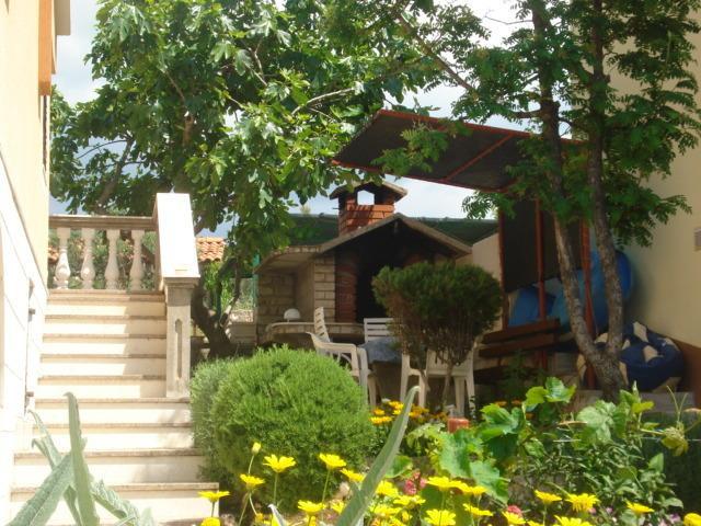 Apartments Zdenka โรกอซนิซา ภายนอก รูปภาพ
