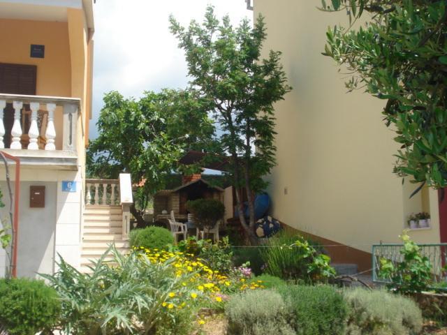 Apartments Zdenka โรกอซนิซา ภายนอก รูปภาพ